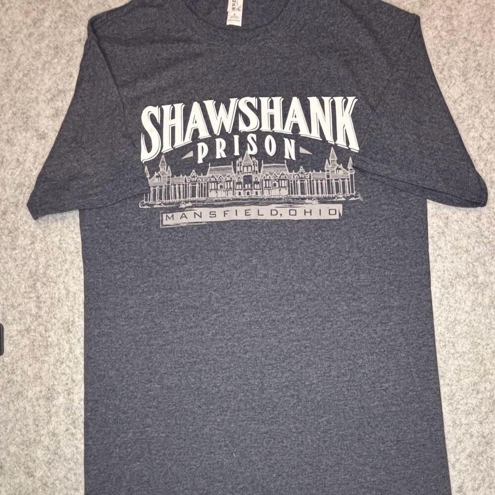 Shawshank Redemption 'Get Busy Livin' or Get Busy Dyin'' T-Shirt Small